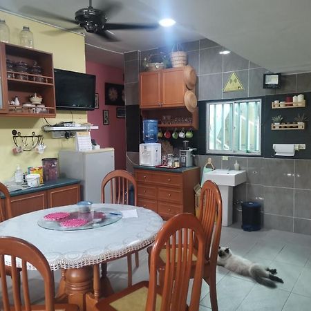 Appartamento Jazepuri - Jaze 1 Kuching Esterno foto
