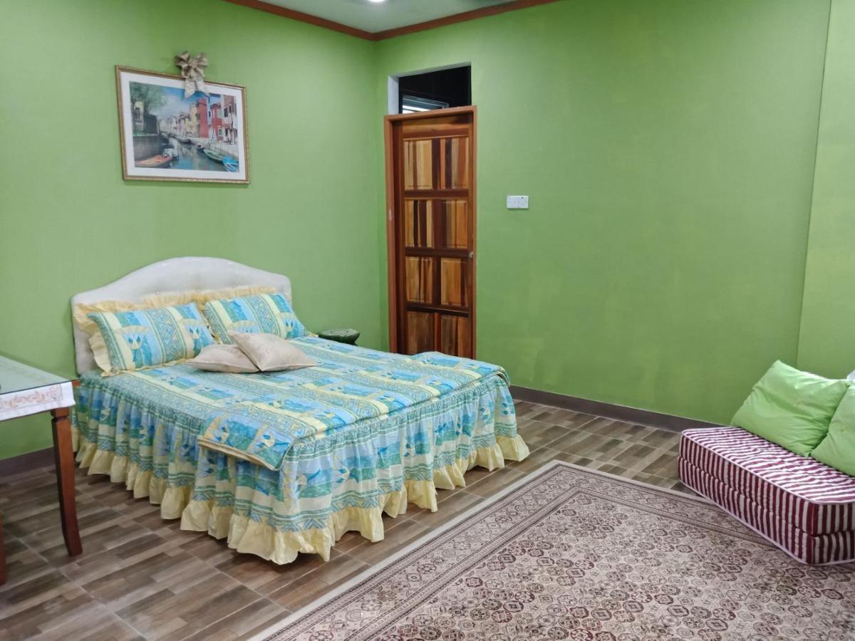 Appartamento Jazepuri - Jaze 1 Kuching Esterno foto