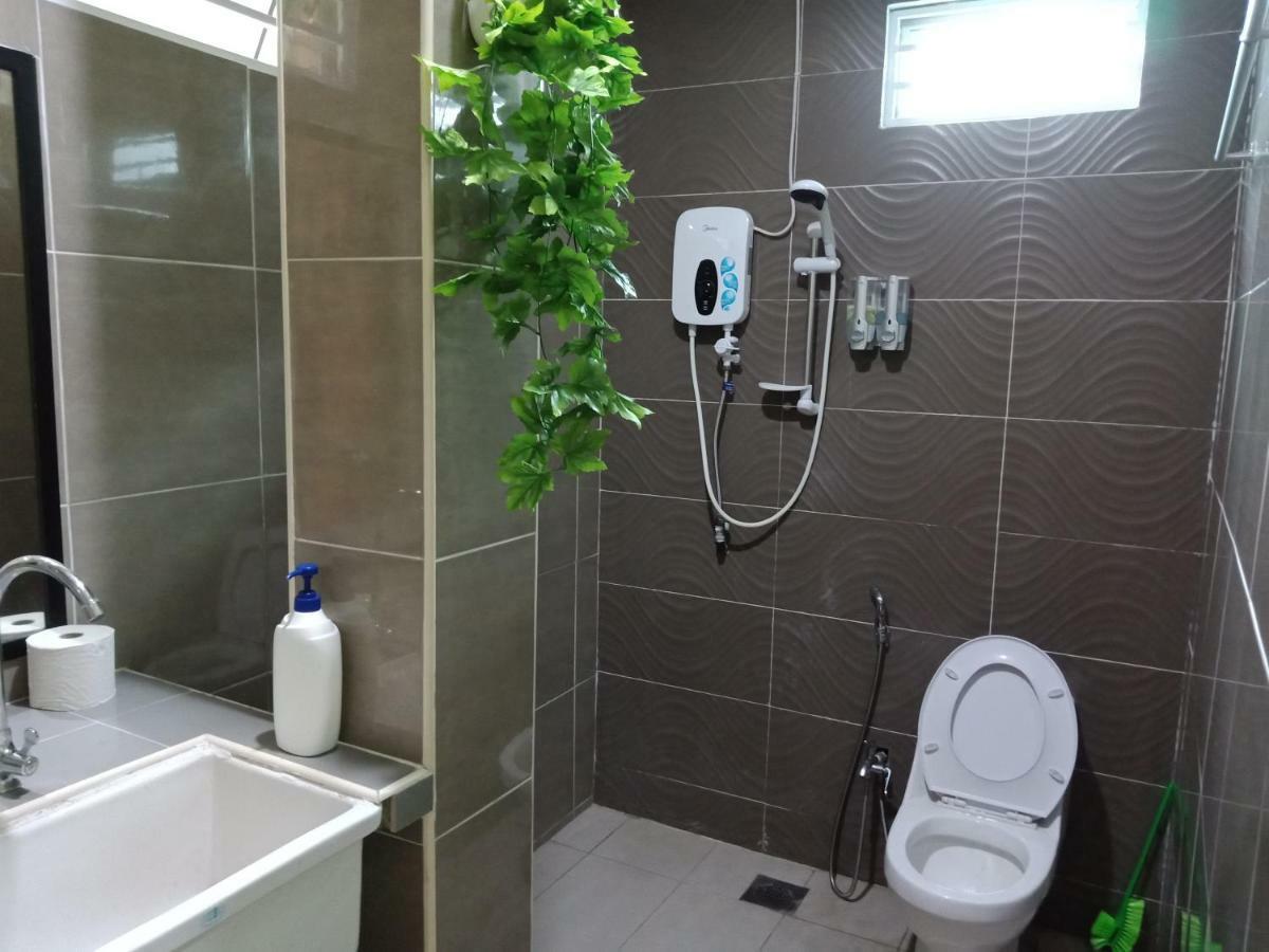 Appartamento Jazepuri - Jaze 1 Kuching Esterno foto