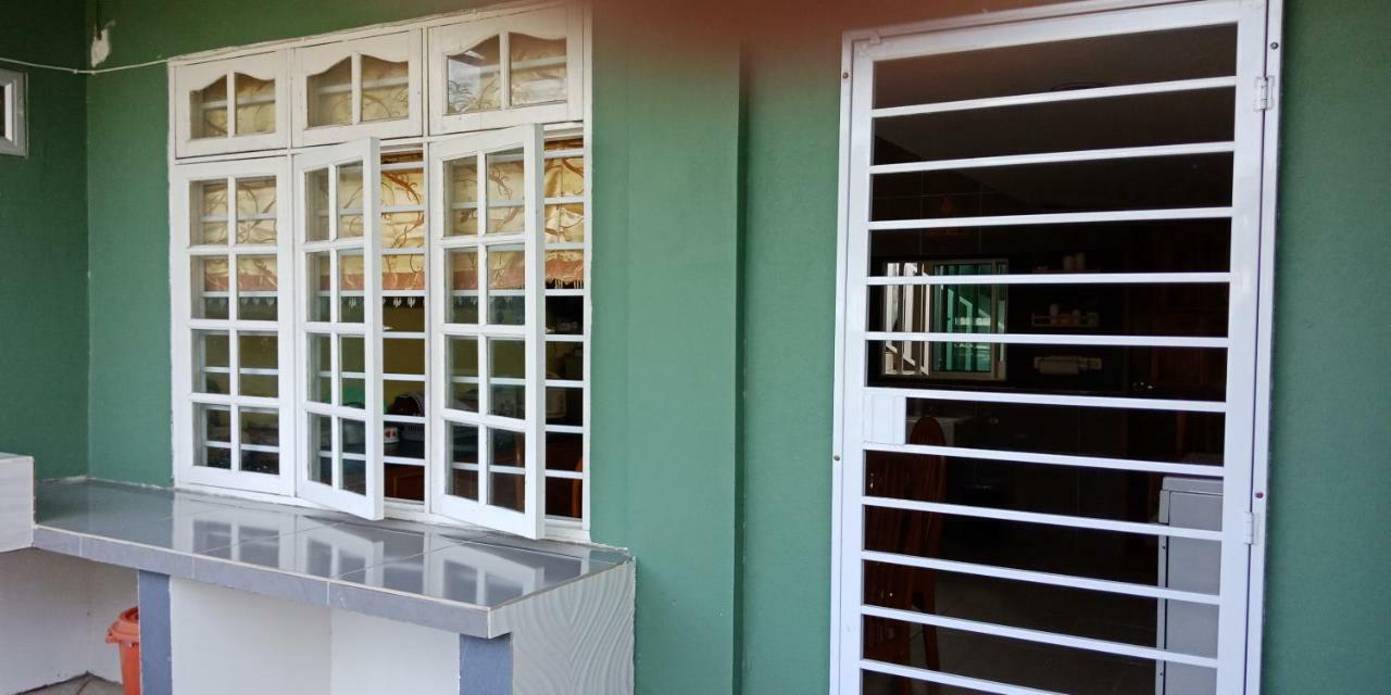 Appartamento Jazepuri - Jaze 1 Kuching Esterno foto