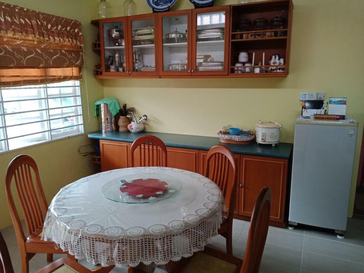 Appartamento Jazepuri - Jaze 1 Kuching Esterno foto